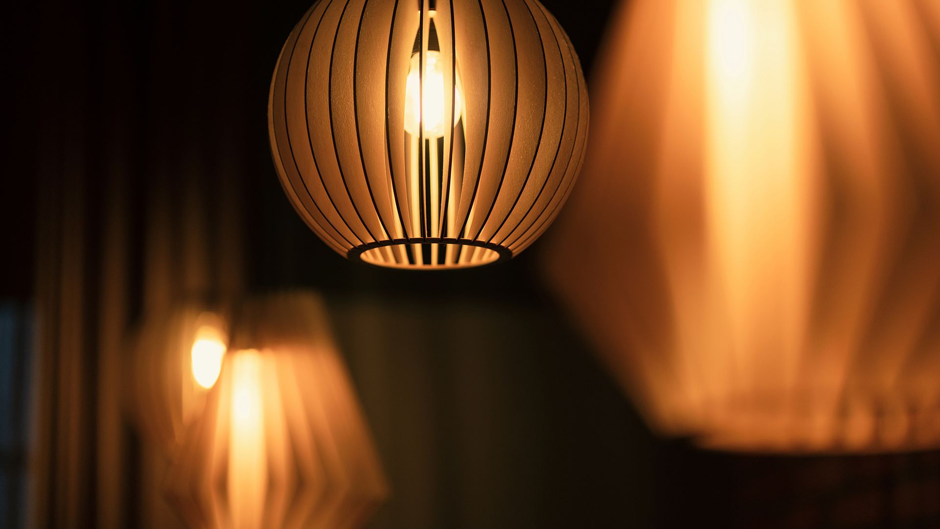 Stimmungsvolle Atmosphäre durch passende Lampen in der Cäcilie